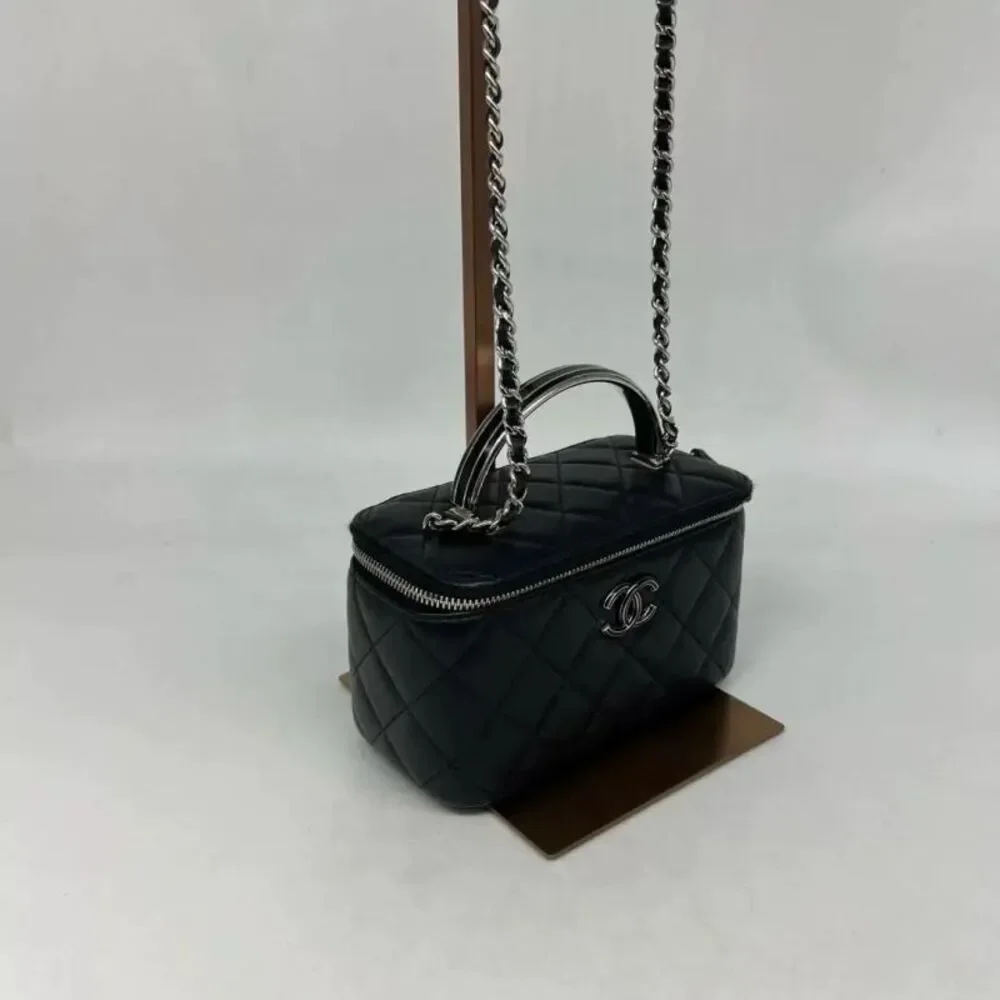 Chanel Women Pre-Loved Bag Very Good Condition